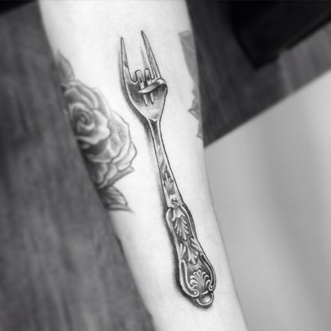 Restaurant Tattoo Ideas, Spoon And Fork Tattoo, Knife And Fork Tattoo, Fork Tatoos, Forky Tattoo, Diner Tattoo, Fork Tattoo, Spoon Tattoo, Tattoo Future