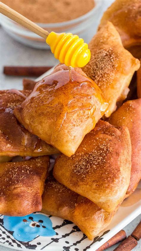 Sopapillas In An Air Fryer Recipes Recipe For Sopapillas, Sopapillas Recipe, Authentic Mexican Desserts, Sopapilla Recipe, Fried Dessert, Savory Meals, Mexican Dessert Recipes, Mexican Dessert, Mexican Food Recipes Authentic