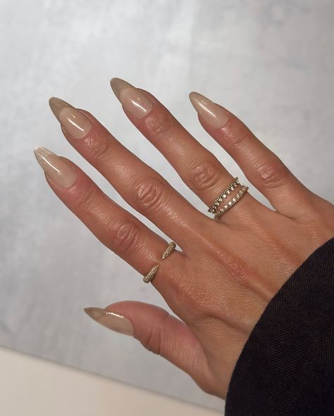 ᖴᖇᗴᑎᑕᕼ ᐯᗴᒪᐯᗴT Simplicity meets shimmer. Ready to shine? 🌟 #NailArtLove #NohoNails #PressOnNails #NailArt #NailDesign #NailGoals #NailInspo #DIYNails #NailFashion #NailAddict #NailStyle #NailTrends #BeautyOnTheGo #NailLove #ManicureMonday #NailObsessed #InstantNails #NailAccessories #NailGame #GlamNails #NailPerfection #NailCare Almond Velvet Nails, Instant Nails, Velvet Nails, Glam Nails, Nail Sizes, Nail Games, Nail Accessories, Nail Trends, Diy Nails