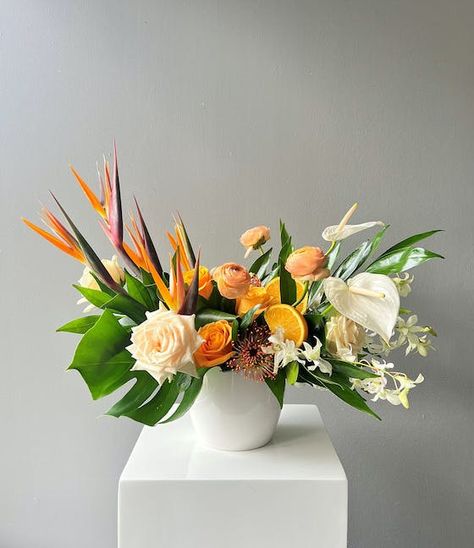 6 Mixed Roses | Baltimore (MD) Same-Day Flower Delivery | Flowers & Fancies Tropical Wedding Centerpieces, Tropical Centerpieces, Blooming Succulents, New Baby Flowers, Tropical Floral Arrangements, Tropical Flower Arrangements, Tissue Paper Flowers Diy, Corporate Flowers, Flower Subscription