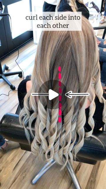 Chrissy Danielle Lotenero on Instagram: "#btcreelquickie HOW TO: SIGNATURE WAVES‼️ how I curl all my Instagram babes for weekend ready hair! 👇🏼  👉🏼 start at the top and feed it through, leave out the last 1-2” 👉🏼 when unraveling, don’t unclamp! this is the key 🔑  👉🏼 pull down straight on the ends 👉🏼 curl both sides away from the face meeting in the middle 👉🏼 finger comb and texture spray to finish!  ✨ iron @minttools 1.25” use code: CHRISSY at checkout! 💚  tag a stylist who would love this tutorial  #behindthechair #thebtcteam #hairvideo #curlingiron #hairstyles #hairblogger #hairhowto #hairtutorial #hairtips #wavyhair #curlyhairstyles #mobawards_reel" Best Way To Curl Hair, Using A Curling Iron, Curls For Medium Length Hair, Easy Curls, Curl Tutorial, Wand Hairstyles, Texture Spray, Texturizing Spray, Curling Iron