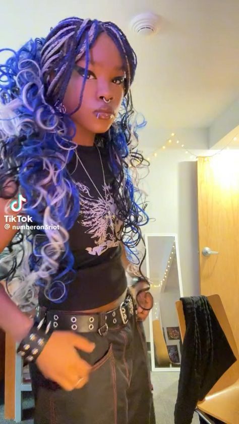 Blue And Black Braids, Black Braids Hairstyles, Short Box Braids Hairstyles, Ava Max, Cute Braided Hairstyles, Cute Box Braids Hairstyles, Quick Braided Hairstyles, Protective Hairstyles Braids, Hairdos For Curly Hair