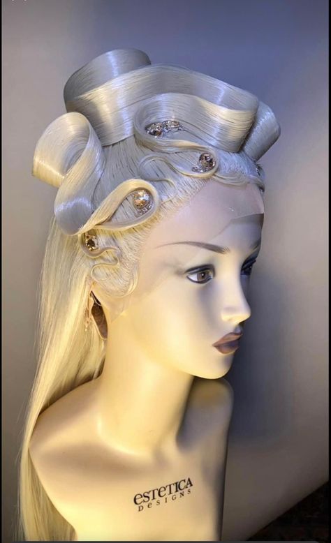 Avent Garde Hair, Avante Garde Hairstyle, Black Wig Costume Ideas, Drag Queen Hairstyles, Avante Garde Hair, Drag Wigs Styling, Drag Hairstyles, Crazy Wigs, Creative Wigs