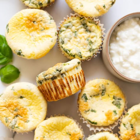 Cottage Cheese Egg Bites Cottage Cheese Egg Cups, Egg Bites Cottage Cheese, Dietitian Meals, Cottage Cheese Low Carb, Cottage Cheese Bake, Egg And Cottage Cheese, Gf Carrot Cake, Breakfasts To Go, Meal Prep For Kids