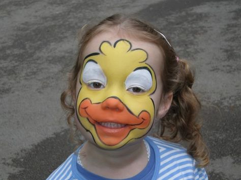 duck Basaar Idees, Easter Face Paint, Makeup Paint, Chicken Costume, Painting Glitter, Childrens Parties, Princess Face, Corporate Entertainment, Men Halloween