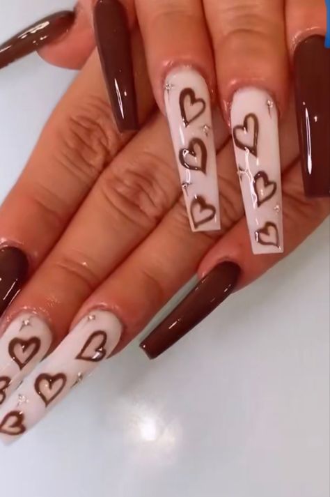 Turtle Nail Art, Prom 23, J Nails, Table Birthday, Brown Acrylic Nails, Brown Nails Design, Heart Nail Designs, Editing Tricks, Fancy Nails Designs