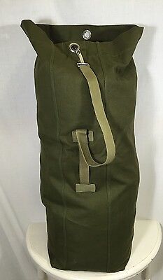 Backpack Design Concept, Army Duffle Bag, Great Gifts For Guys, Canvas Duffel Bag, Military Bag, Sea Bags, Hodge Podge, Duffel Bag Backpack, Busy Bags