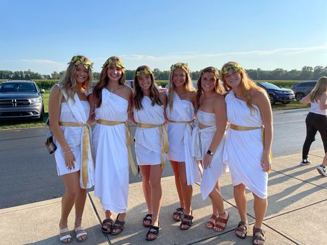 Toga Tuesday Spirit Week, Toga Theme Football Game Outfits, Greek Night Theme Football, Senior Toga Night, High School Toga, Toga Theme Night, Greek Themed Outfits, Toga Day Spirit Week, Homecoming Toga Day