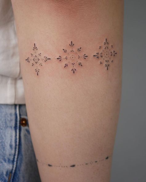 Fine Line Work Tattoo, Scandi Tattoo, Small Dotwork Tattoo, Delicate Ornamental Tattoo, Ornamental Stick And Poke Tattoo, Ornamental Mandala Tattoo, Mini Ornamental Tattoo, Minimal Ornamental Tattoo, Azulejos Tattoo