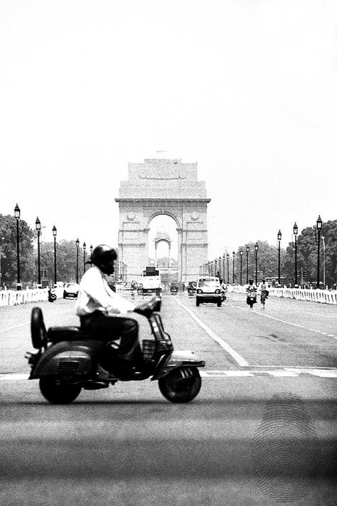 Black and white photography India scooter by MiTierraEsTuTierra Indian Wall Decor, India Gate, Bollywood Posters, Black And White Picture Wall, Photography Street, Indian Architecture, Black And White Posters, Black And White Prints, Black And White Aesthetic