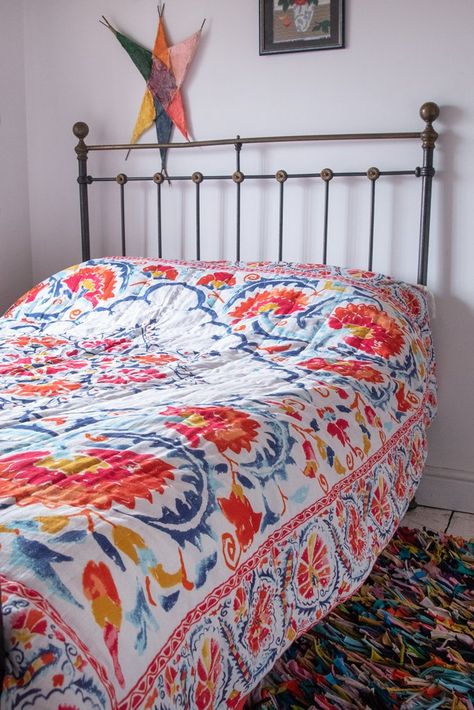 Ian Snow Bedding, Quilt Measurements, Narrowboat Interiors, Ian Snow, Fabric Store Design, Water Harvesting, Sustainable Christmas, Christmas Gifting, Spare Room