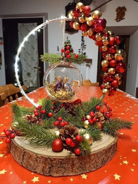 Christmas Decorations Centerpiece, Christmas Centers, Christmas Decorations Diy Crafts, Christmas Candle Decorations, Beautiful Christmas Decorations, Christmas Tree Decorations Diy, Christmas Centerpieces Diy, Christmas Tree Inspiration, Christmas Centerpiece