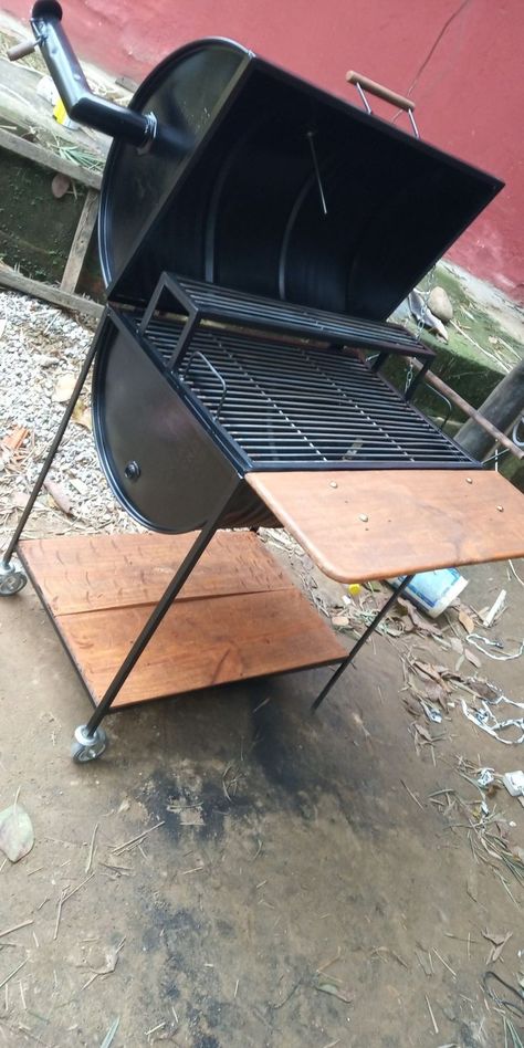 Bbq Grill Diy, Oil Drum Bbq, Barbeque Grill Design, Barrel Grill, Barrel Bbq, Diy Grill, Outdoor Bbq Grill, Barbecue Design, Diy Bbq