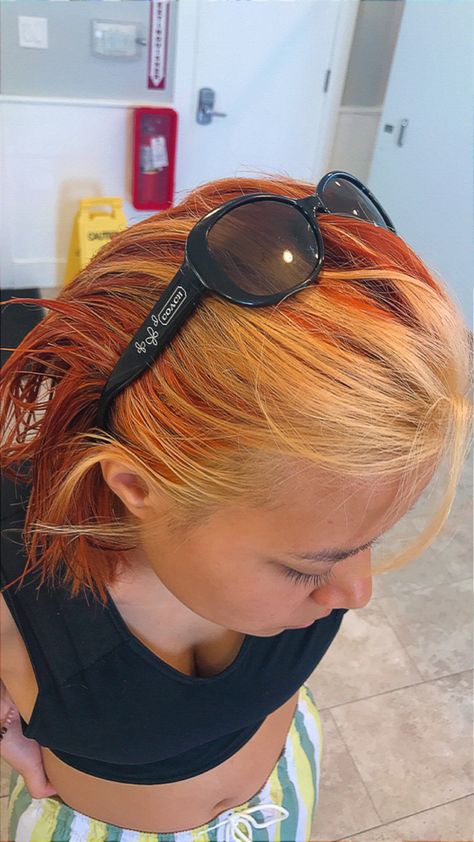 Blonde Roots Orange Ends, Only Roots Dyed Hair, Orange Hair Blonde Bangs, Orange Roots Blonde Hair, Short Ginger Hair With Blonde Streak, Orange Hair With Blonde Streak, Orange Hair Blonde Highlights, Orange Streaks In Hair, Orange Hair With Highlights