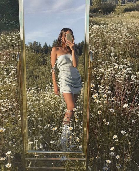 Shotting Photo, Cindy Kimberly, Inspiration Instagram, Foto Poses, Trik Fotografi, Instagram Pose, Instagram Photo Inspiration, Instagram Inspo, Insta Photo Ideas