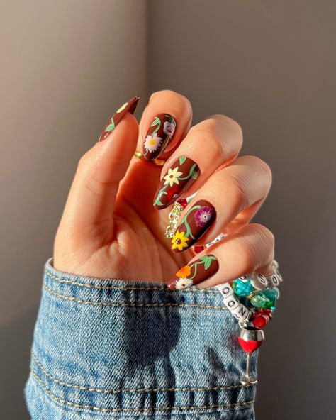 Eras Tour Nail Art, Eras Tour Nails With Tortured Poets, Taylor Swift Eras Tour Nail Ideas, Piano Nails, Eras Nails, Eras Tour Nails, Swift Nails, Taylor Swift Nails, Nail Pops