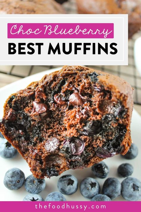 Double Chocolate Blueberry Muffins image Chocolate Blueberry Muffins, Blueberry Muffins Recipe, Chocolate Blueberry, Blueberry Chocolate, Wow Wow Wow, Berry Muffins, Muffin Tin Recipes, Muffin Recipes Blueberry, Vanilla Chocolate