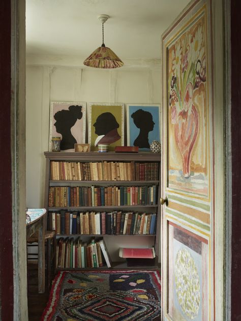 Charleston Farmhouse, Charleston House, Duncan Grant, Vanessa Bell, Bloomsbury Group, Mad About The House, Charleston Homes, Painted Pottery, Virginia Woolf