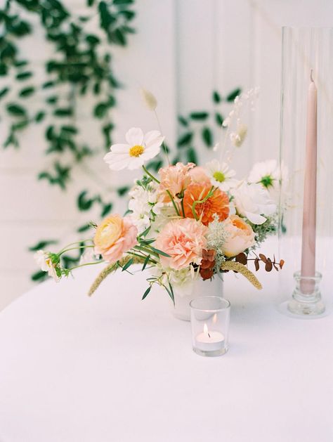 Petite Centerpiece Wedding, Table Vases Wedding, Bridesmaid Bouquet In Vase, Peach Bud Vases, Bud Arrangements, Bridesmaid Bouquet Centerpiece, Bud Vases Wedding Centerpiece, Cocktail Arrangements, Wedding Bud Vases