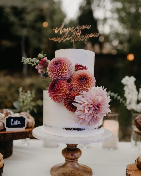 Willow Floral Design on Instagram: “This one definitely takes the cake! . . . #weddingcake #dahlias #cuttingcake #freshflowers #theknot #shesaidyes #centralvalleyflorist…” Dahlia Flower Wedding Cake, Wedding Cake Dahlia Flowers, One Tier Flower Cake, Wedding Cake Autumn Flowers, Wedding Cake With Dahlias, Dahlia Wedding Decor, Wedding Cake Dahlia, Dahlia Wedding Cake, Trendy Wedding Cake