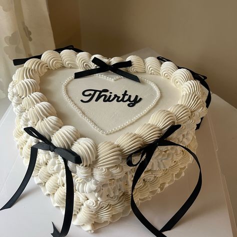 Classy🤍🖤 Cake details: 2 layer 8 inch heart cake #thirtyheartcake #whiteheartcake #yycheartcake #heartcakes Classy Cake, Heart Birthday Cake, 8 Inch Cake, Heart Cakes, Birthday Ideas For Her, Engagement Mehndi Designs, 31st Birthday, Heart Shaped Cakes, Easter Basket Diy