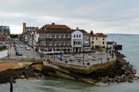 https://flic.kr/p/2imEsjU | Old Portsmouth | Portsmouth Harbour UK British Coastline, Cottagecore Beach, Italian Minimalism, Portsmouth Uk, Old Town Edinburgh, Portsmouth Harbour, Day Trip From London, Portsmouth England, Peter And The Starcatcher