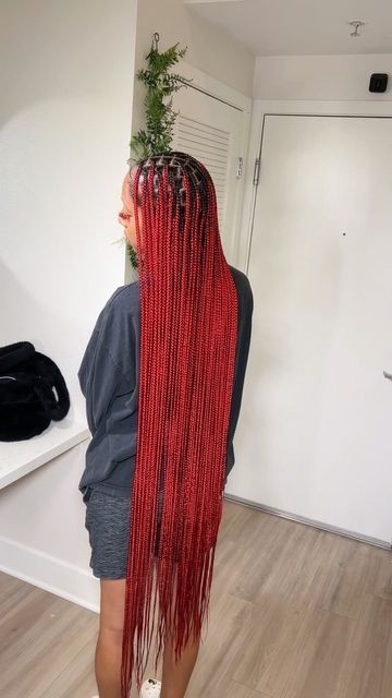 Red Knotless, Short Curly Hair Styles, Red Box Braids, Colored Box Braids, Small Box Braids, Flattering Hairstyles, Straight Weave Hairstyles, Big Box Braids Hairstyles, Colored Braids