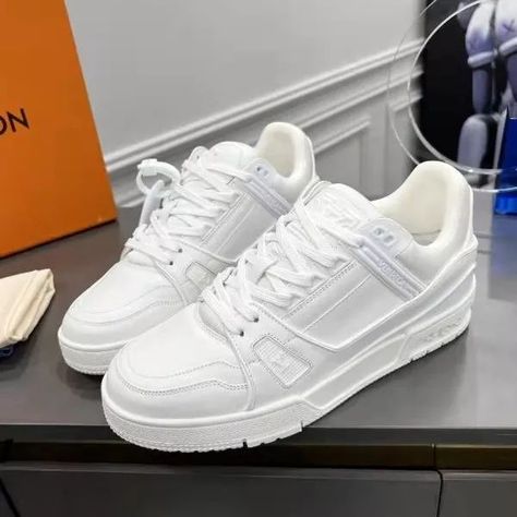 Luis Vuitton Sneaker, Lv Sneakers Women, Lv Shoes Women, Louis Vuitton Shoes Women, Louis Vuitton Zapatos, Louis Vuitton Trainers Outfit, Lv Trainer Sneaker Outfits, Sneakers Louis Vuitton, Lv White Sneakers