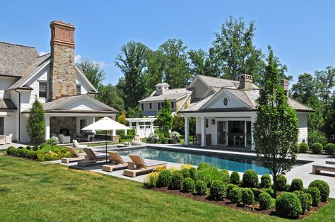 Exterior Design Backyard, Pool House Designs, نباتات منزلية, Pool Landscape Design, Dream Pools, Beautiful Houses, Backyard Pool Designs, Swimming Pools Backyard, Backyard Living