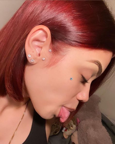 Cute Piercings Ideas Face, Side Burn Piercing, Peircings Women Facial, Facial Piercings Aesthetic, Pearcing Ideas, Cute Facial Piercings, Simple Vibes, Pretty Ear Piercings, Cool Ear Piercings