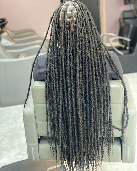 Style : Infinity Locs Located Stone Mountain Ga 📍 💬Text 470)4447467 for any questions or concerns ( If viewing follow @locsbyyaya for more 🫶🏾 ) Pssttt follow my Tik tok 🎶 @ yayajenelle for more hair content #stonemountainstylist #atlantastylist #decaturstylist #atlantabraider #decaturbraider #atlantalocs #atlantafauxlocs #stonemountainfauxlocs #fauxlocs #explore #fyp #atlsoftlocs #distressedlocs #softlocs #explorepage #locretwist #retwist #locs #atlantaretwist #atlantaloctech Infinity Locs, Retwist Locs Style, Retwist Locs, Hair Content, Stone Mountain, Faux Locs, Locs, Tik Tok, Twist