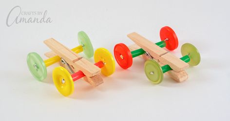 Clothespin car: made with clothespins, buttons, and some imagination. In no time you'll have your very own easy to make DIY toy! Air Transportation Crafts, Cars Preschool, Fire Truck Craft, Diy Toys Car, Bus Crafts, Truck Crafts, Clothespin Crafts, Boat Crafts, Transportation Crafts