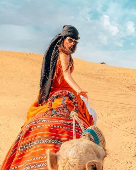 Outfit Ideas Dubai, Desert Outfit Ideas Dubai, Dubai Desert Outfit, Desert Photoshoot Outfit, Dubai Clothes, Desert Outfit Ideas, Desert Photoshoot Ideas, Desert Outfit, Sheikh Zayed Mosque