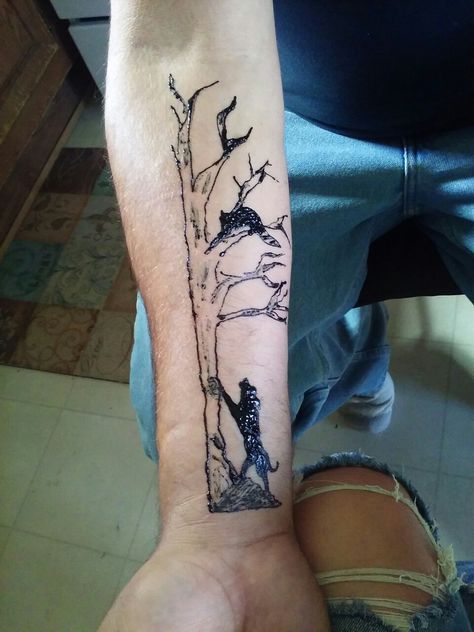 Dog treeing a coon Hunting Dog Tattoos For Guys, Hunting Dog Tattoo, Mustache Tattoo, Outdoor Tattoo, Middle Finger Tattoos, Coon Hunting, Wood Tattoo, Hunting Tattoos, Scene Tattoo