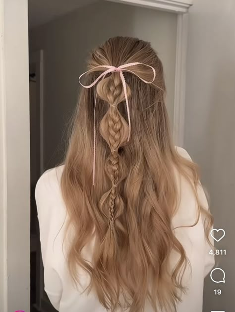 Cute Hairstyles For Long Black Hair, Dr Video, Grad Hair, Preppy Hairstyles, Haircut Inspo, Styled Hair, Hairstyle Examples, Milky Nails, School Hair