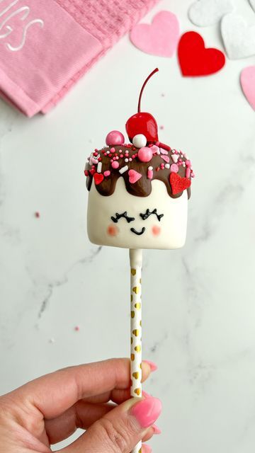 Valentine’s Day Cakepops, Valentines Bake Sale Ideas, Valentine Cakepops, Valentines Cake Pops, Valentines Marshmallow Pops, Valentine Cake Pop, Candy Gifts Diy, Cake Pop Designs, Valentines Snacks