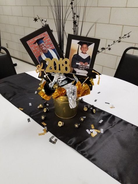 Grad Party Picture Centerpieces, Graduation Table Centerpieces With Pictures, Boys Open House Ideas, Guy Graduation Centerpiece Ideas, Grad Party Table Centerpieces For Boys, Men’s Graduation Party, Graduation Gown Display, Masculine Graduation Centerpieces, Boy Graduation Party Decorations