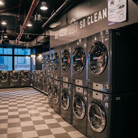 Talk about a New York luxury…on-site laundry, never heard of her! Luxury Laundry Mat, Luxury Laundromat, Laundry Mat Business Ideas, Laundromat Design, Laundromat Business, New York Luxury, Laundry Business, Coin Laundry, Commercial Laundry