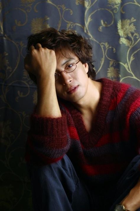 bae yong joon Bae Yong Joon, Song Seung Heon, Music People, Korean Actresses, Asian Actors, Hottest Celebrities, Asian Men, His Eyes, Korean Singer