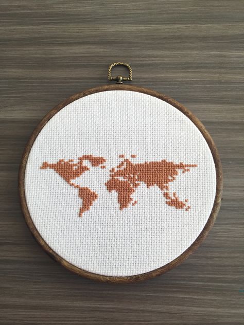 Small Cute Cross Stitch Patterns, Cross Stiches Ideas Easy, Simple Cross Stitch Patterns Free, Cross Stitch Projects Ideas, Cross Stitch Cushion, Cross Stitch Beginner, Easy Cross Stitch Patterns, Small Cross Stitch, Animal Cross Stitch Patterns