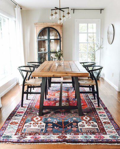 Traditional Bedroom Design Photo by Wayfair Breakfast Nook Rug, Breakfast Nook Furniture, Nook Furniture, Ideas For Breakfast, Traditional Dining Room, Rug Dining Room, Kitchen Nook, Breakfast Nook, Rustic Dining