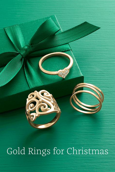 Treat yourself or someone special with rings crafted in the warm glow of 14K gold. Christmas Jewelry Photography Ideas, Christmas Jewelry Campaign, Christmas Jewellery Photography, Gold Pendant Jewelry For Christmas, Personalized Christmas Gold Necklace, Fine Jewlery, Ring Crafts, Jewelry Photography, 14k Gold Ring