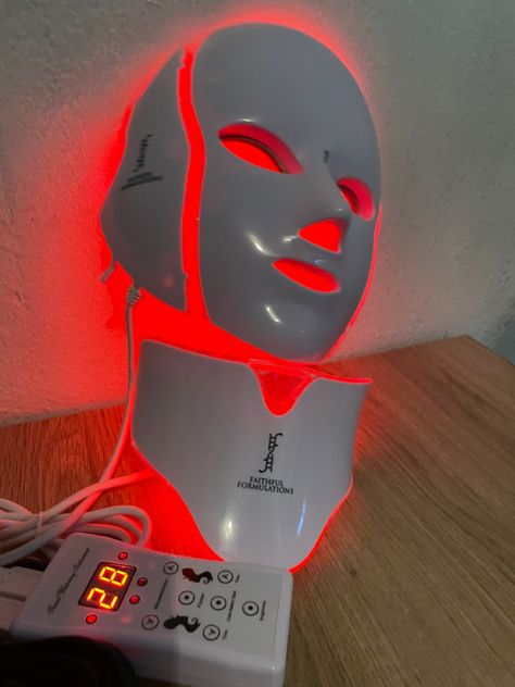 LED face mask with red light for red light therapy Red Light Mask, Red Light Face Therapy, Red Light Therapy Aesthetic, Led Face Mask Aesthetic, Red Light Face Mask, Red Light Therapy Face Mask, Led Face Mask Colors, Face Led Mask, Red Light Therapy Mask