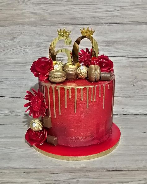 Red velvet Cake Red Velvet Cake For Men Birthday, Red And Gold Cake For Men, Red Cake Decoration Birthday, Gold And Red Cake, Red And Gold Birthday Cake, Red Cake Ideas, Red Gold Cake, Red And Gold Cake, Red Velvet Cake Decoration