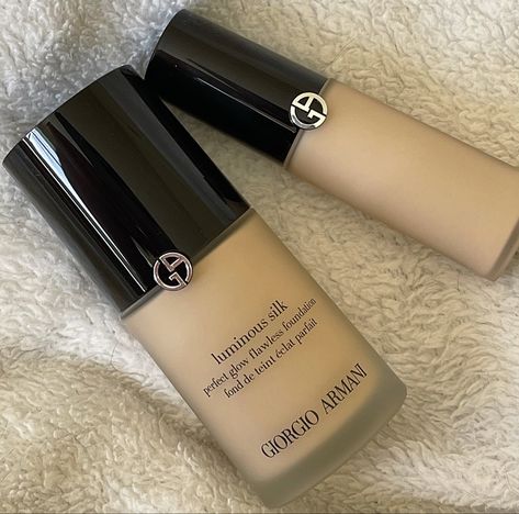 Giorgio Armani Beauty Luminous Silk Foundation Giorgio Armani Foundation, Armani Cosmetics, Giorgio Armani Makeup, Armani Makeup, Giorgio Armani Luminous Silk, Giorgio Armani Beauty, Luminous Silk Foundation, Sephora Favorites, Brown Skin Makeup