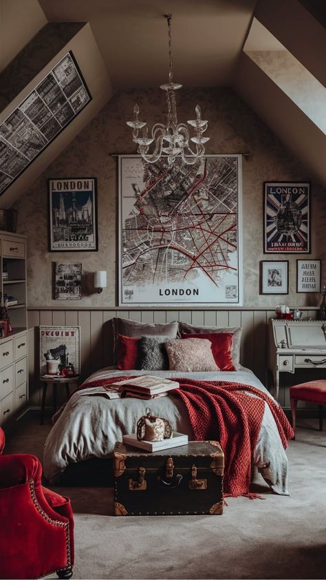 Elegant London Bedroom Interior Inspiration Room Aesthetic Vintage, Cozy London, London Room, Mom Bedroom, London Bedroom, London Living Room, London Living, Sophisticated Bedroom, Room London