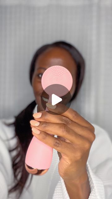 Folake Bolatiwa on Instagram: "I love everything about the PMD Clean by @pmdbeauty and am happy to share my experience! 

The PMD Clean, with its unique antibacterial silicone, is a skincare product for all skin types, especially sensitive skin. 

The benefits: 
The PMD Clean is built with ultra-hygienic silicone
It’s waterproof, and you can use it in the shower
Minimize the appearance of blackheads 
Diminish blackheads 
Reduce the appearance of pores 
Decrease blemishes 
Reduce oil congestion 
Deeper absorption of skincare products 
Deep, daily cleanse

After I washed my face, I noticed how tight, firm, and clean my face felt. It will reduce my pores and breakouts and help me continue a healthy, effective skincare routine. 

I highly suggest this product for your everyday skincare routine Everyday Skincare Routine, Everyday Skin Care Routine, Everyday Skincare, Skincare Product, Effective Skin Care Products, Cleansing Oil, Blackheads, Skincare Products, Skincare Routine