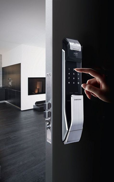 The Best Smart Locks – And Why You Might Need One Biometric Door Lock, Fingerprint Door Lock, Digital Door Lock, Wireless Home Security Systems, Wireless Home Security, Interior Minimalista, Smart Door Locks, Smart Home Design, Connected Home