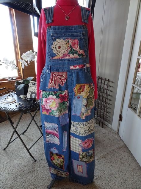 Painted Overalls, Cowgirl Festival, Hobby Trains, Boho Jeans, Jeans Overall, Painted Jeans, Jean Overalls, Recycled Fashion, Upcycled Fashion