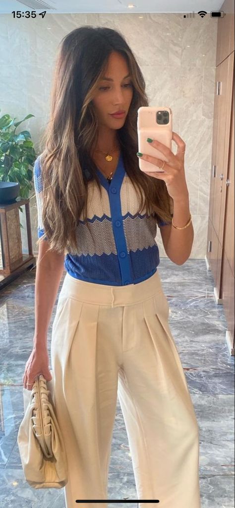 Michelle Keegan Hair, Michelle Keegan Style, Dark Brunette Hair, Michelle Keegan, Brunette Woman, Hot Hair Styles, Hair Envy, Brunette Hair, Petite Fashion